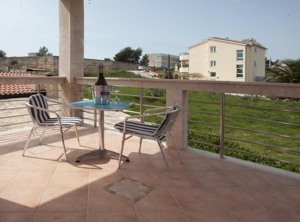 Apartments Cetina Split Ruang foto
